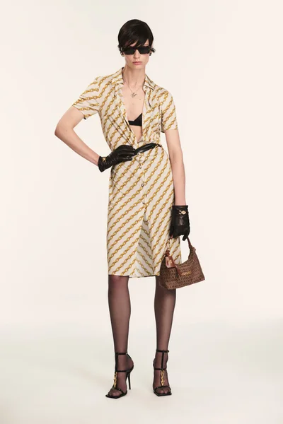 Look 15
